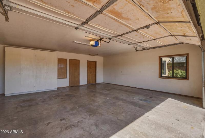 67_nkn_7861_declutter_1a13c512-165e-4051