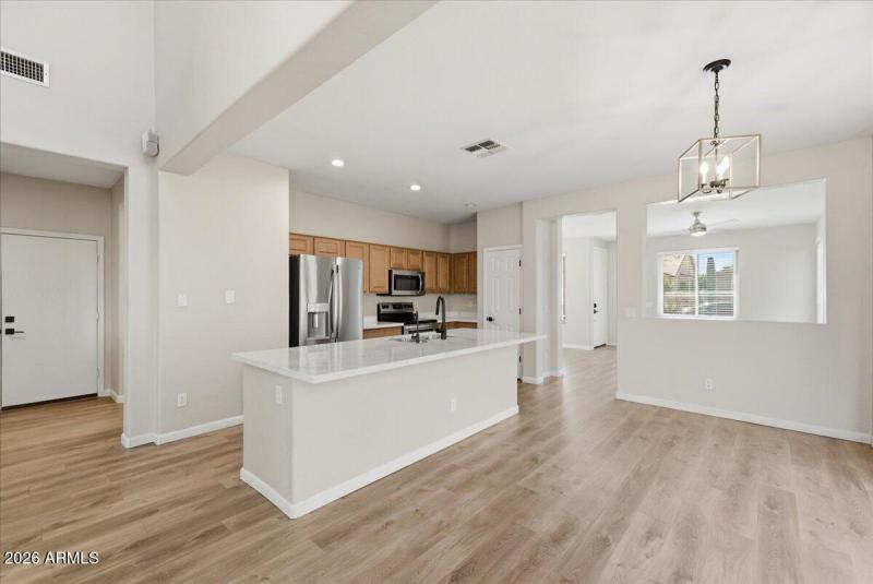 14-4622_Happy_Coyote_Trl_14