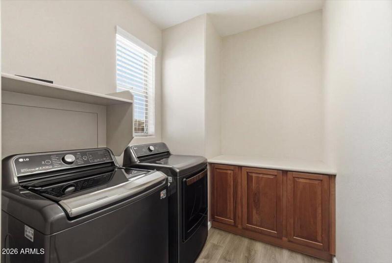 20-4622_Happy_Coyote_Trl_20