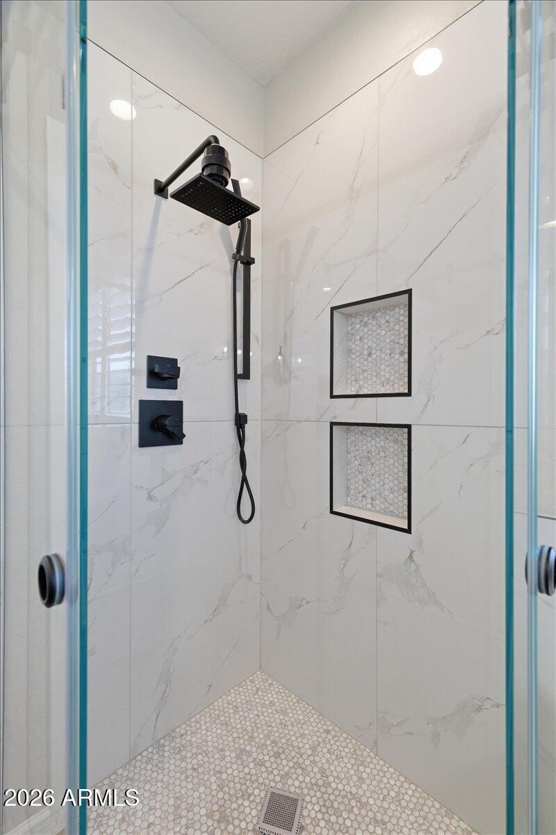 26-4622_Happy_Coyote_Trl_26