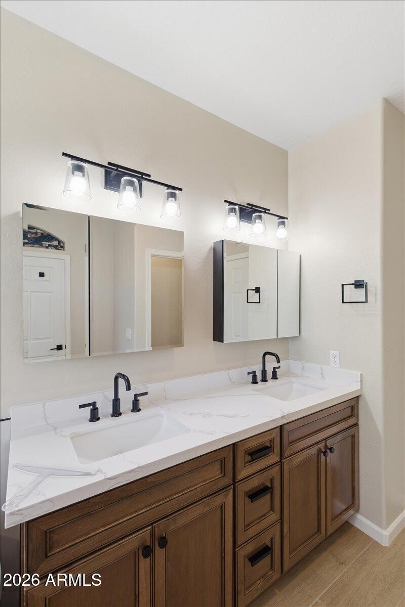 28-4622_Happy_Coyote_Trl_28