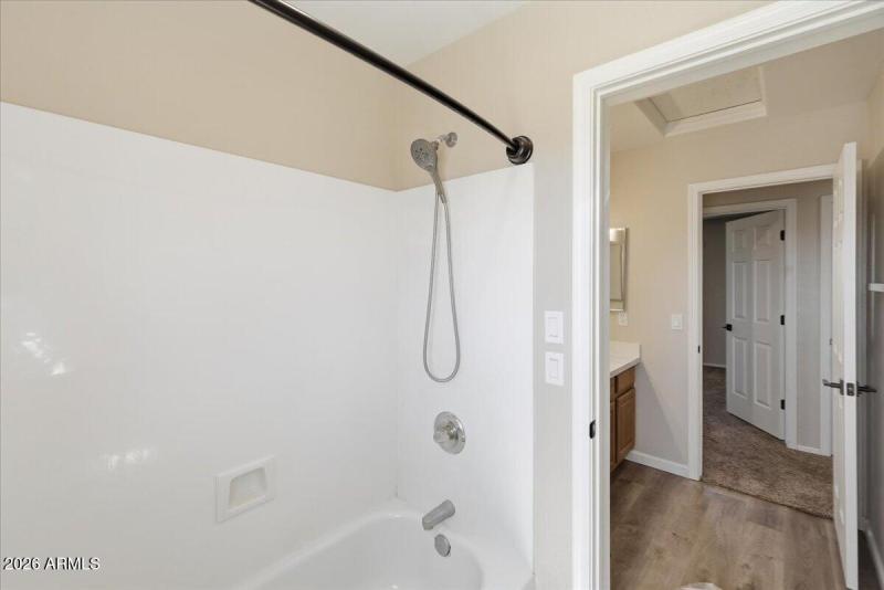 42-4622_Happy_Coyote_Trl_42