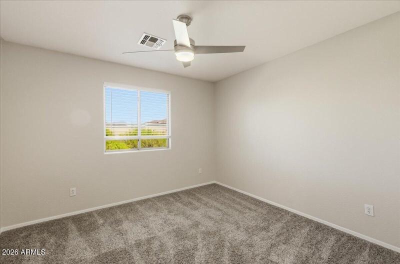 47-4622_Happy_Coyote_Trl_47