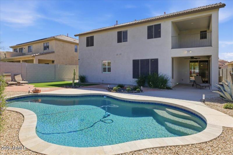 48-4622_Happy_Coyote_Trl_48