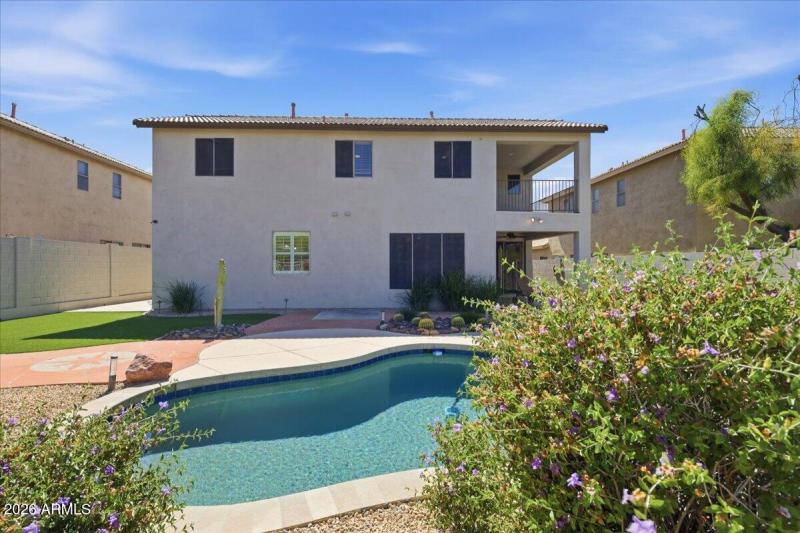 49-4622_Happy_Coyote_Trl_49