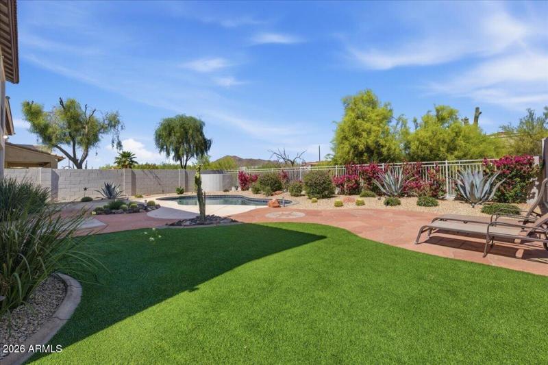 52-4622_Happy_Coyote_Trl_52