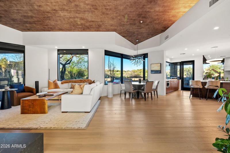 005_Fabulous One Level Open Plan