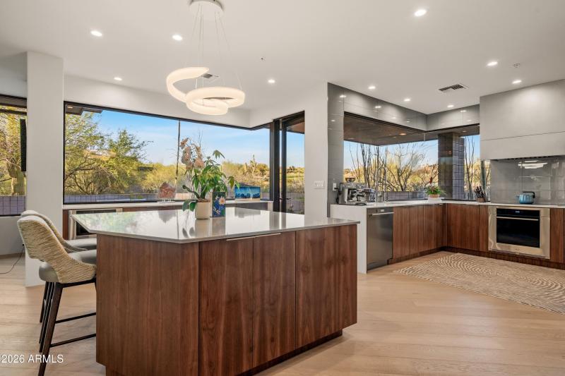 013_Kitchen Conversation