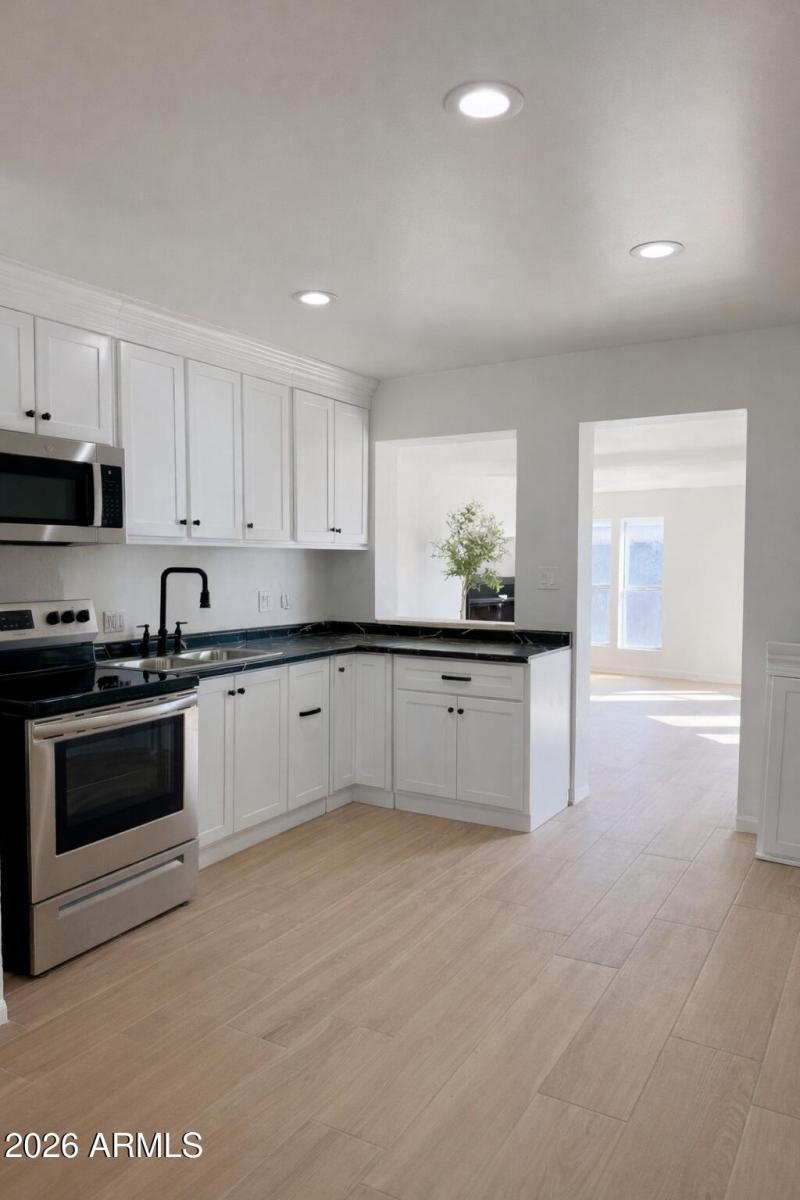 8068B8D4-DE92-442E-BDDA-1090293A8FB3