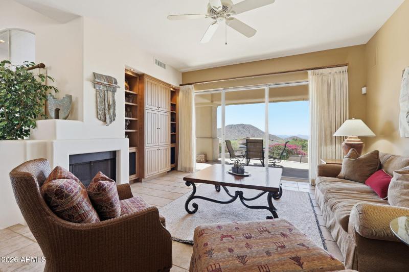 Family Room w/ Gas Fireplace