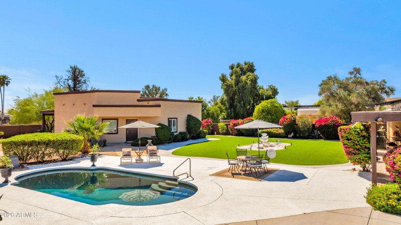 Complete with Guest House