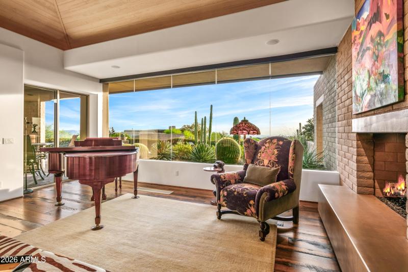 008_Living Room Drama