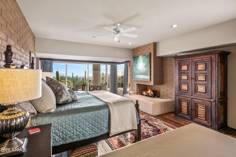 024_Primary Suite Details