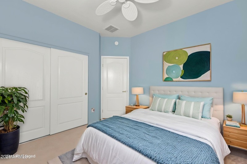 61-6042-Bedroom-Modern-11-1