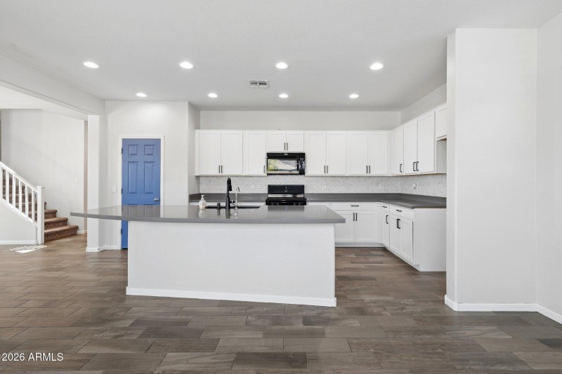 14-web-or-mls-12106-w-desert-moon-way