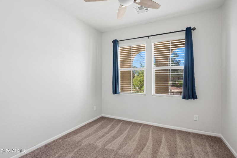 18-web-or-mls-12106-w-desert-moon-way