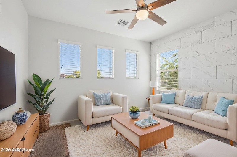 24-web-or-mls-12106-w-desert-moon-way