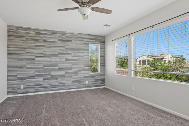 29-web-or-mls-12106-w-desert-moon-way