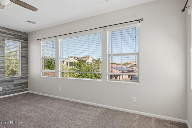 32-web-or-mls-12106-w-desert-moon-way