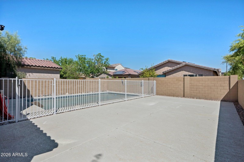 45-web-or-mls-12106-w-desert-moon-way