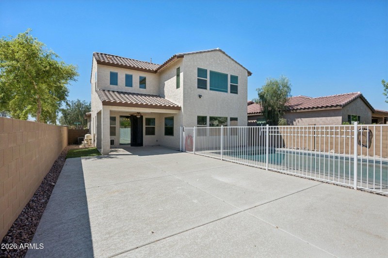 46-web-or-mls-12106-w-desert-moon-way