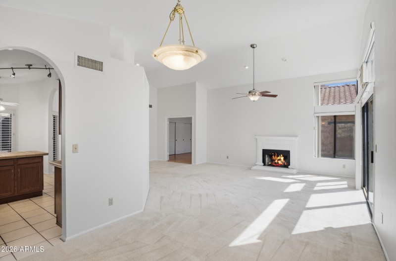 37 e greentree dr-10