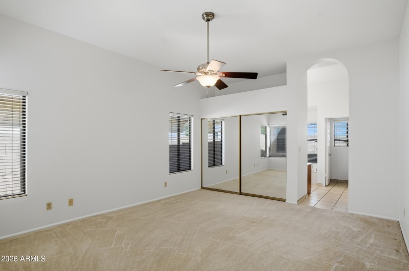 37 e greentree dr-21