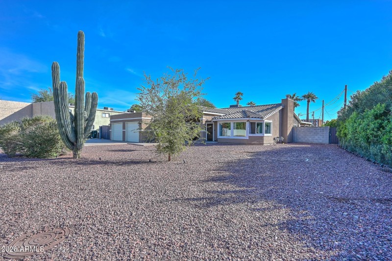 Front Corner View (1)