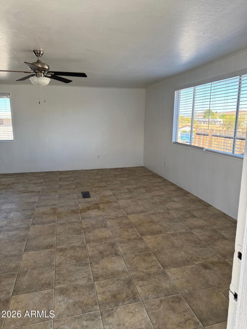 da988340-e5ee-4c43-a69e-1313e437fb7e