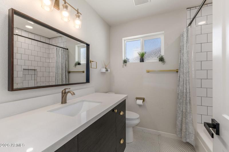 15046 N 20TH PL, Phoenix, AZ 85022