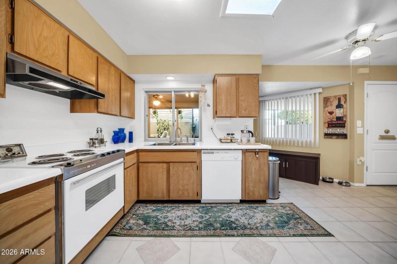 13623 N 111th Ave-10