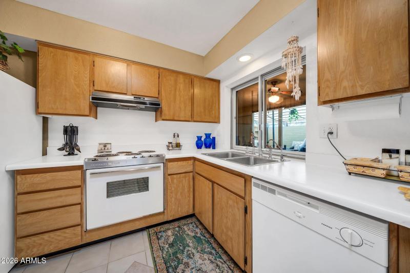 13623 N 111th Ave-11