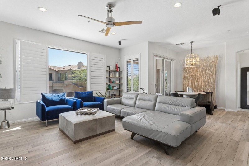 6-web-or-mls-16600-n-thompson-peak-pkwy-