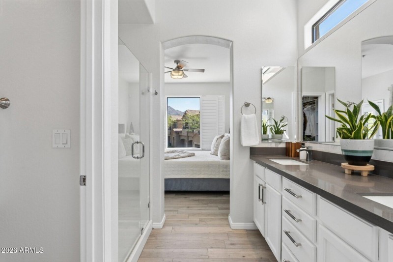 21-web-or-mls-16600-n-thompson-peak-pkwy