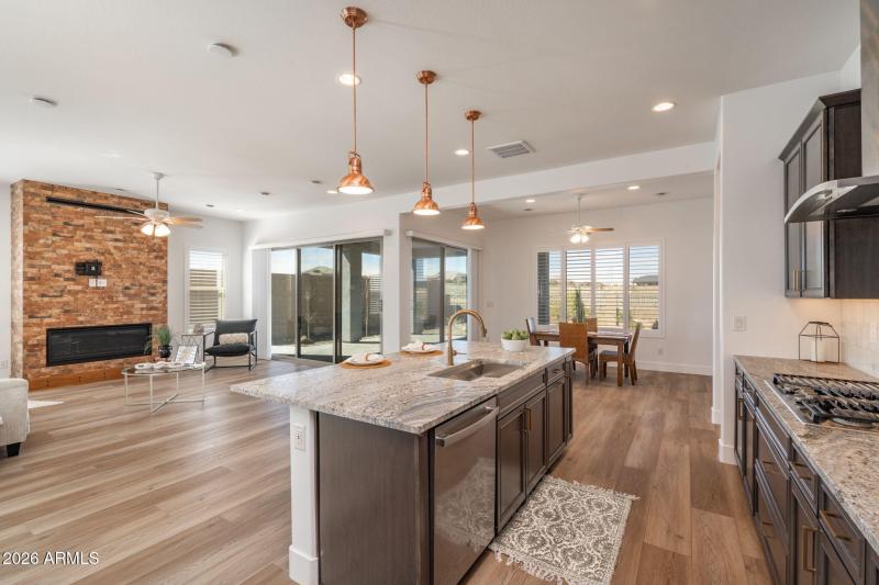 21-web-or-mls-5238-iron-vine-trl