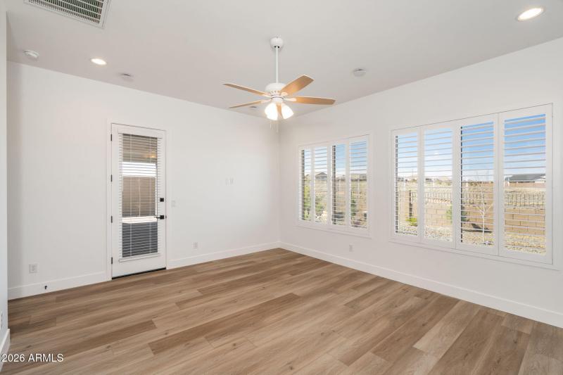 31-web-or-mls-5238-iron-vine-trl