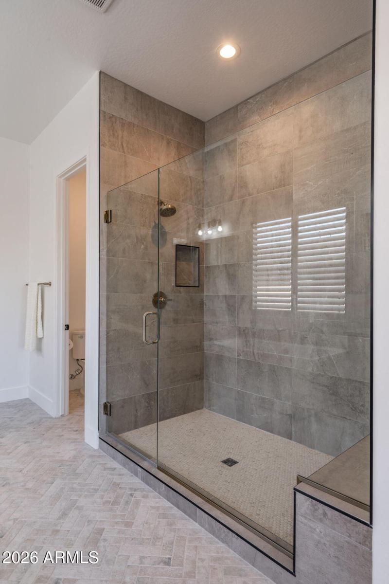 34-web-or-mls-5238-iron-vine-trl