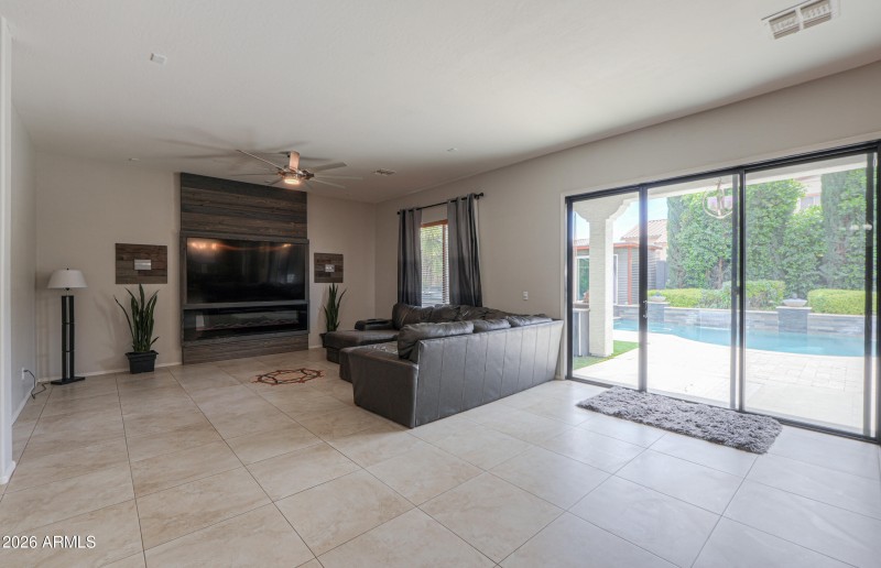 45247 W JACK RABBIT Trail