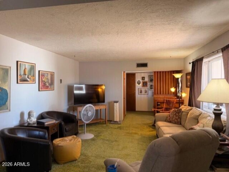 3cd1ddef-0367-477e-b3d8-e9a6c47121e6