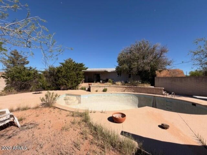 aff928ea-e483-413f-b2bb-94ed382e9b3a