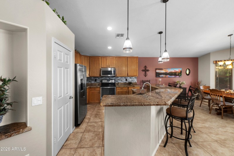 6405-S-Kiva-Circle-16