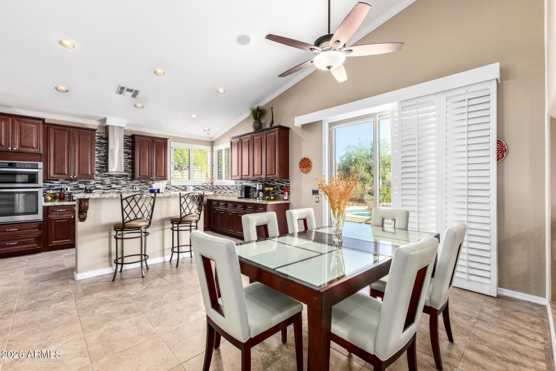 4443 E Morning Vista Ln