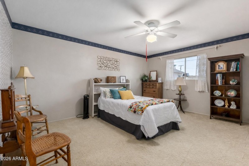 Cozy bedroom with colorful accents (1)