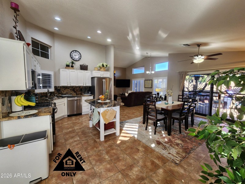 Kitchen-Dining Room 03