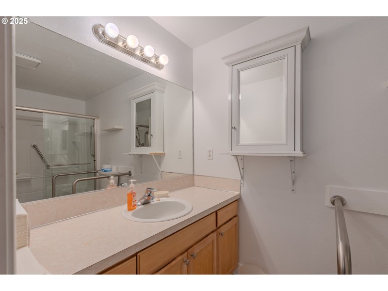 Owner's Suite Bathroom