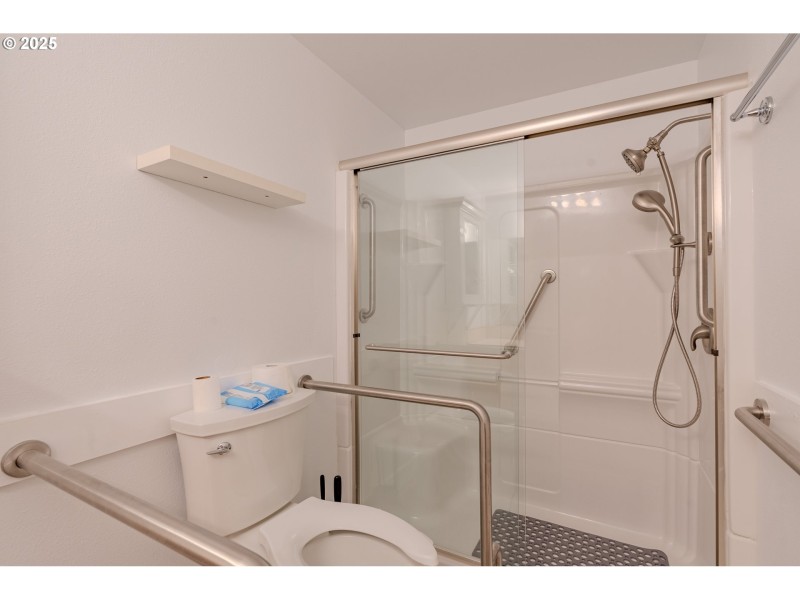 Owner's Suite Bathroom