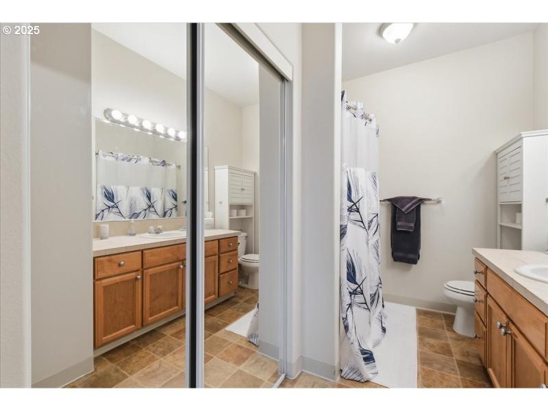 Owner's Suite Bathroom