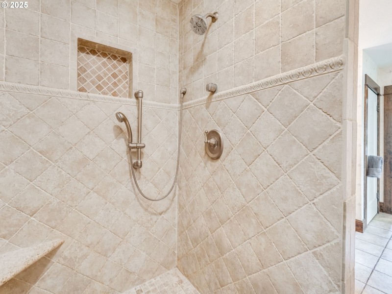 Owner's Suite Bathroom