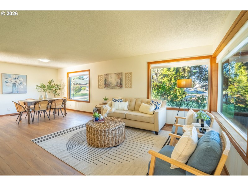 Living Room/Dining Room