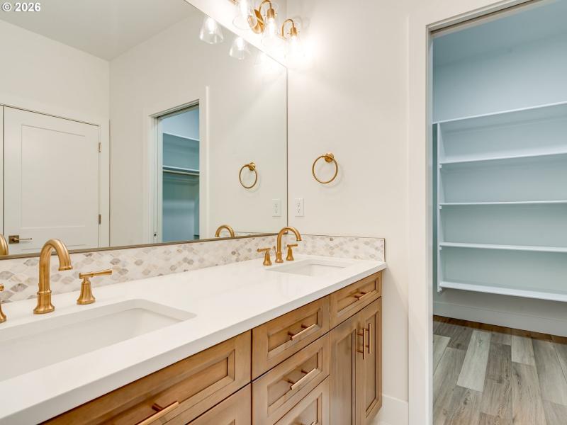 Owner's Suite Bathroom